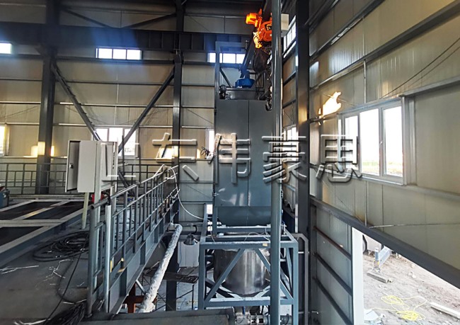 純堿噸袋自動(dòng)破包機(jī)，噸包投料站客戶現(xiàn)場(chǎng)