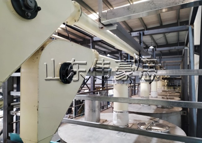 碳酸鈣粉管鏈?zhǔn)捷斔蜋C(jī)，管鏈粉體輸送機(jī)現(xiàn)場(chǎng)