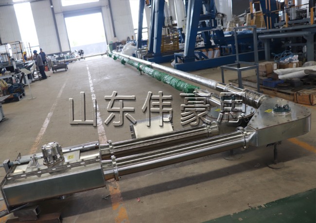 乙酰苯胺管鏈?zhǔn)捷斔蜋C(jī)，管鏈輸送設(shè)備加工現(xiàn)場(chǎng)